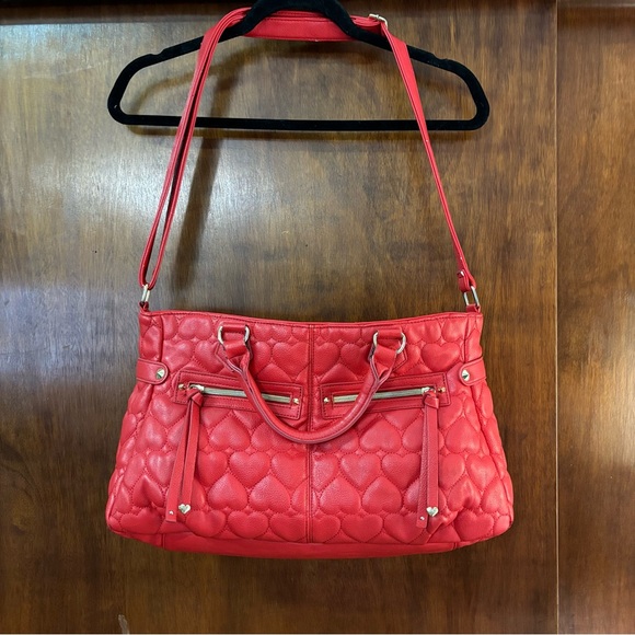 Betsey Johnson Handbags - Betsey Johnson Red Heart Shape Quilted Bag with Gold hardware
